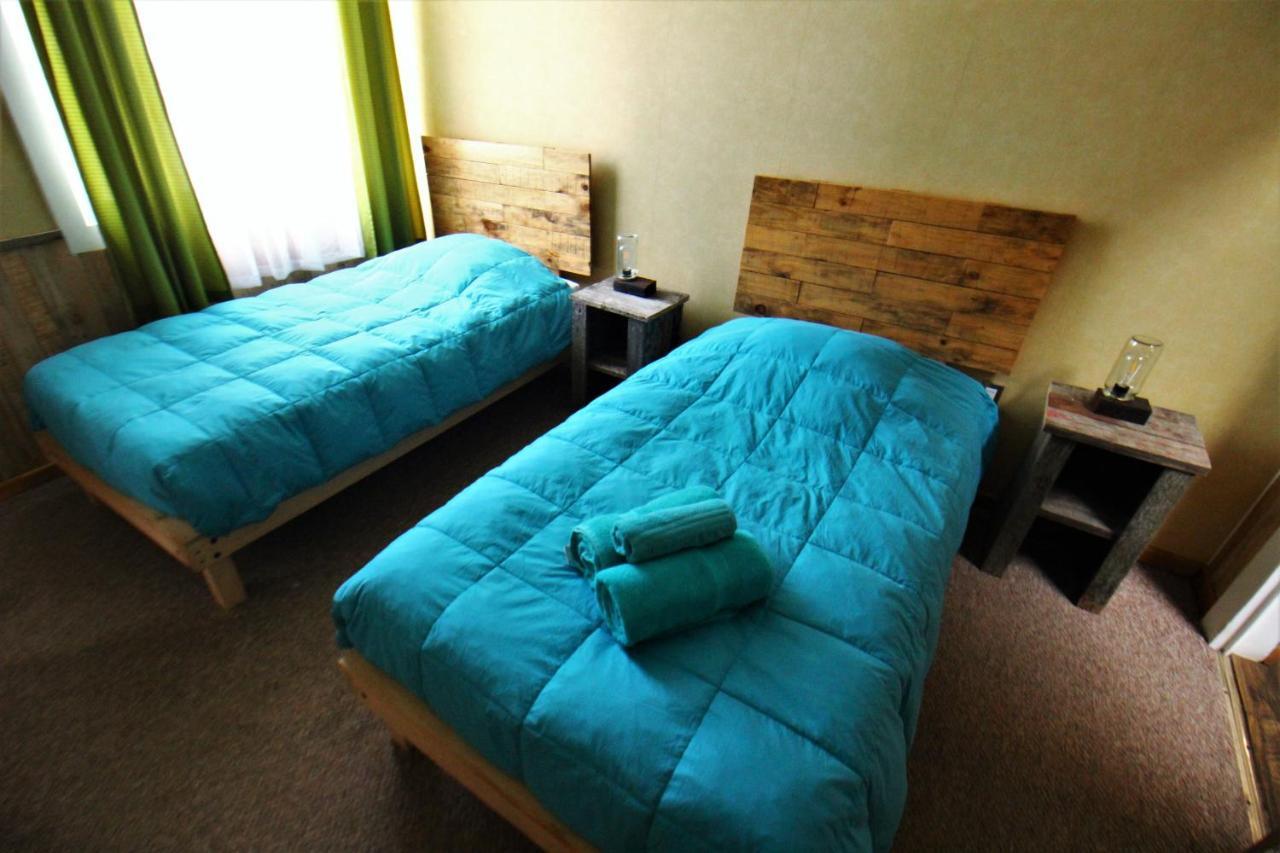 Corner Hostel Puerto Natales Dış mekan fotoğraf